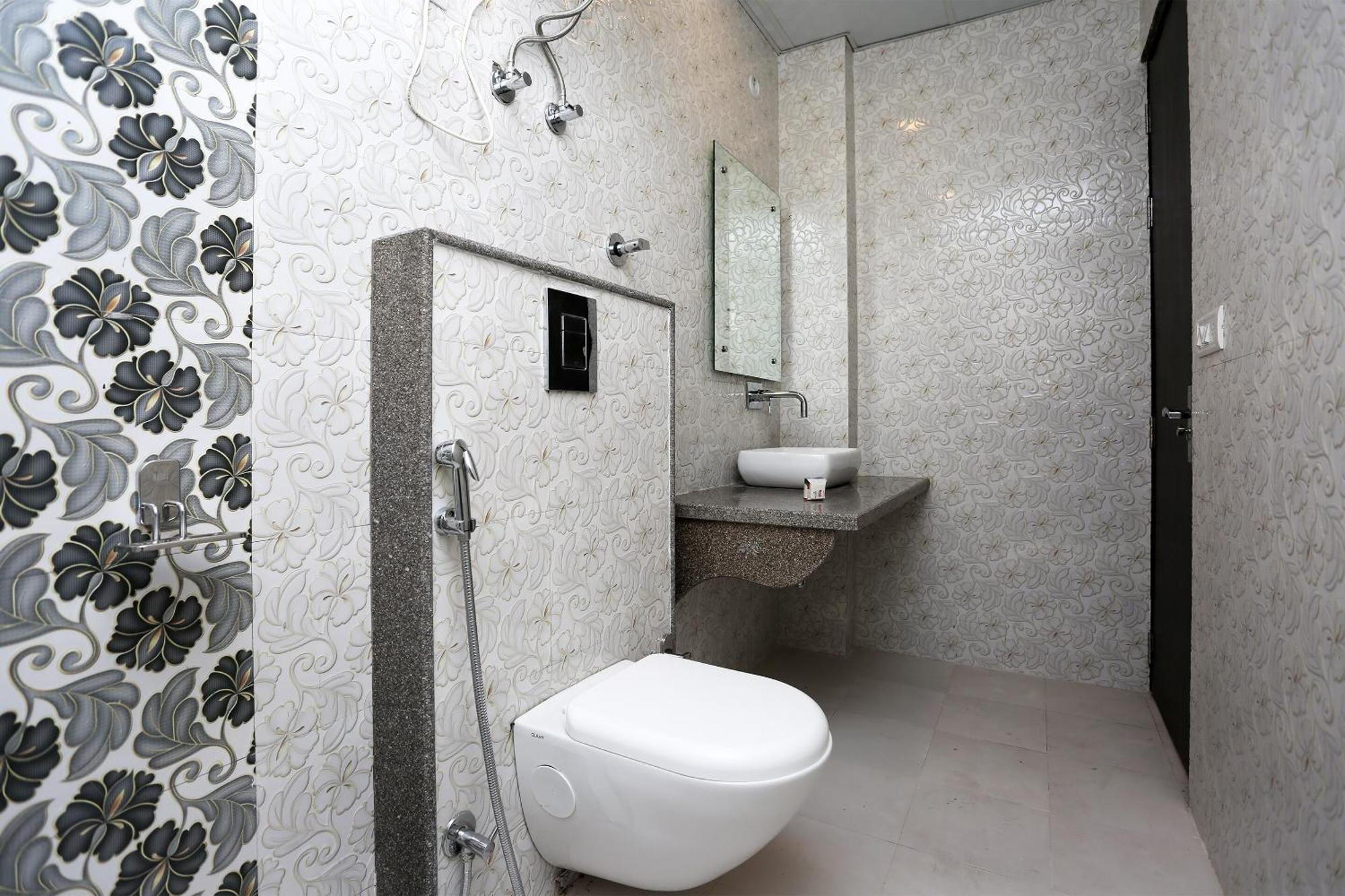 Hotel O M Suites Nowe Delhi Zewnętrze zdjęcie