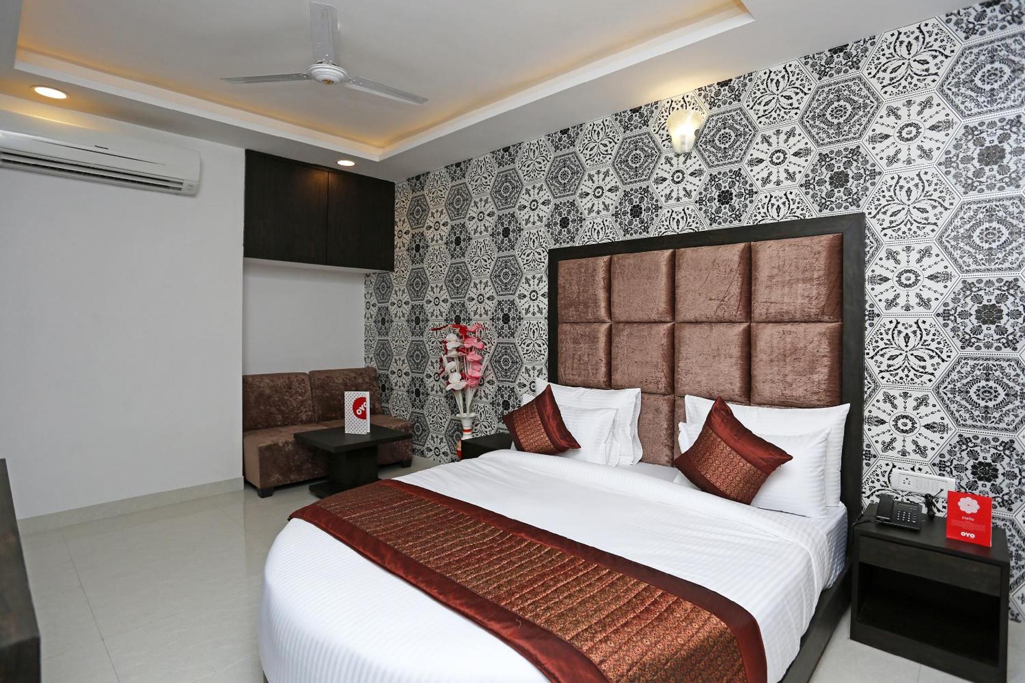 Hotel O M Suites Nowe Delhi Zewnętrze zdjęcie